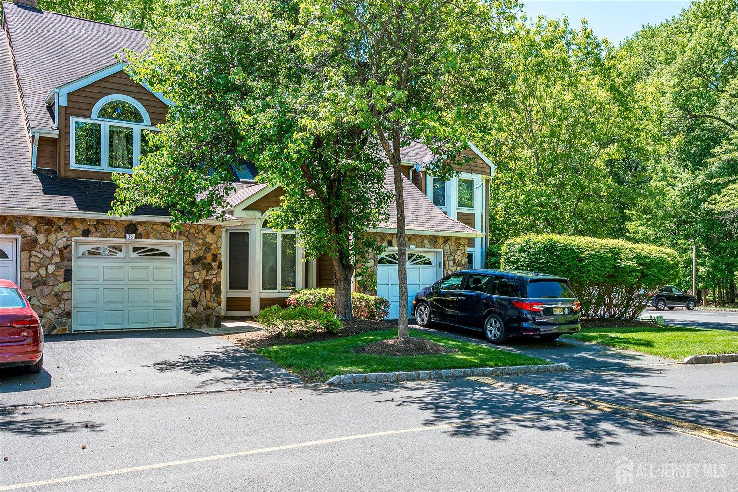 Photo of 36 Ravenswood Court