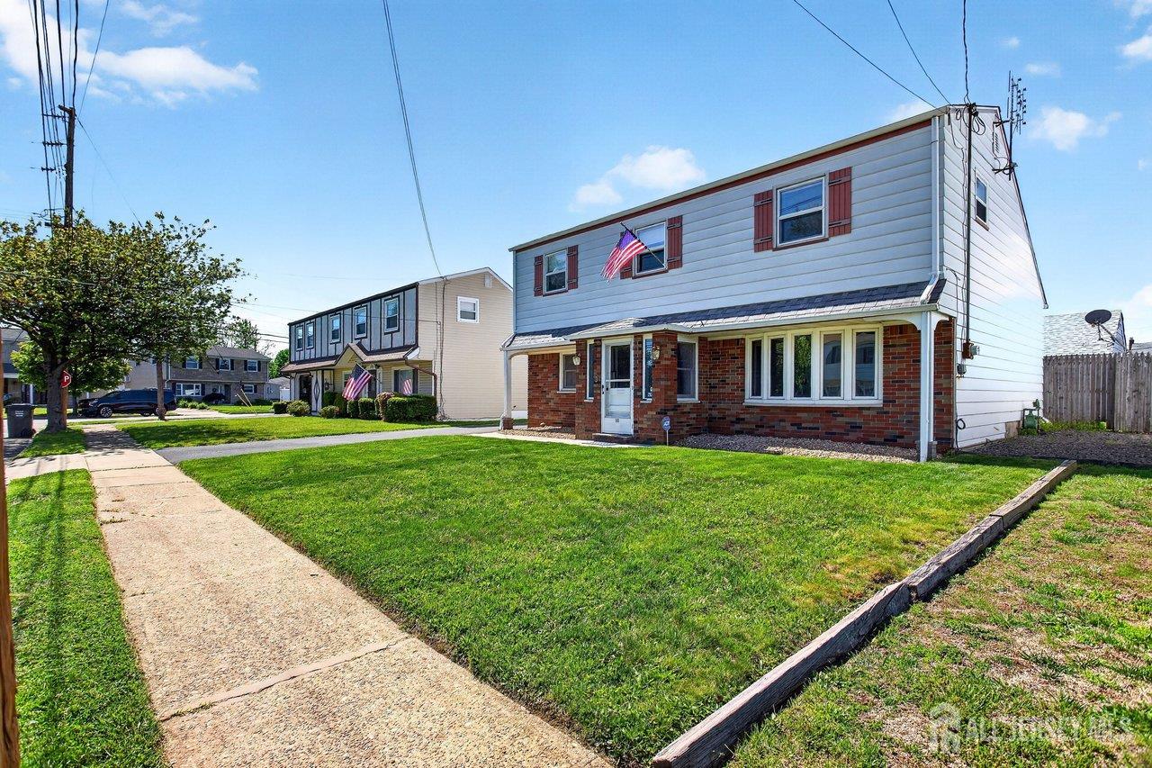Photo of 140 Camelot Drive