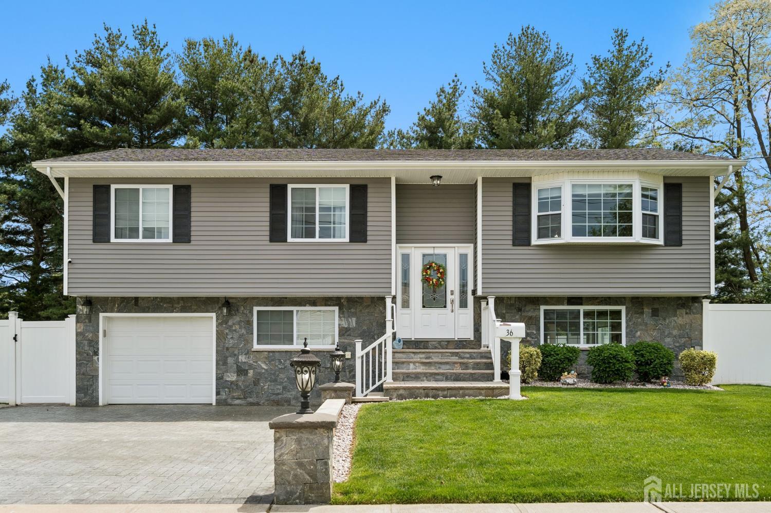 Homes for sale in South River, NJ | 36 Colin Dr, South River, NJ 08882 | MLS# 2615860R