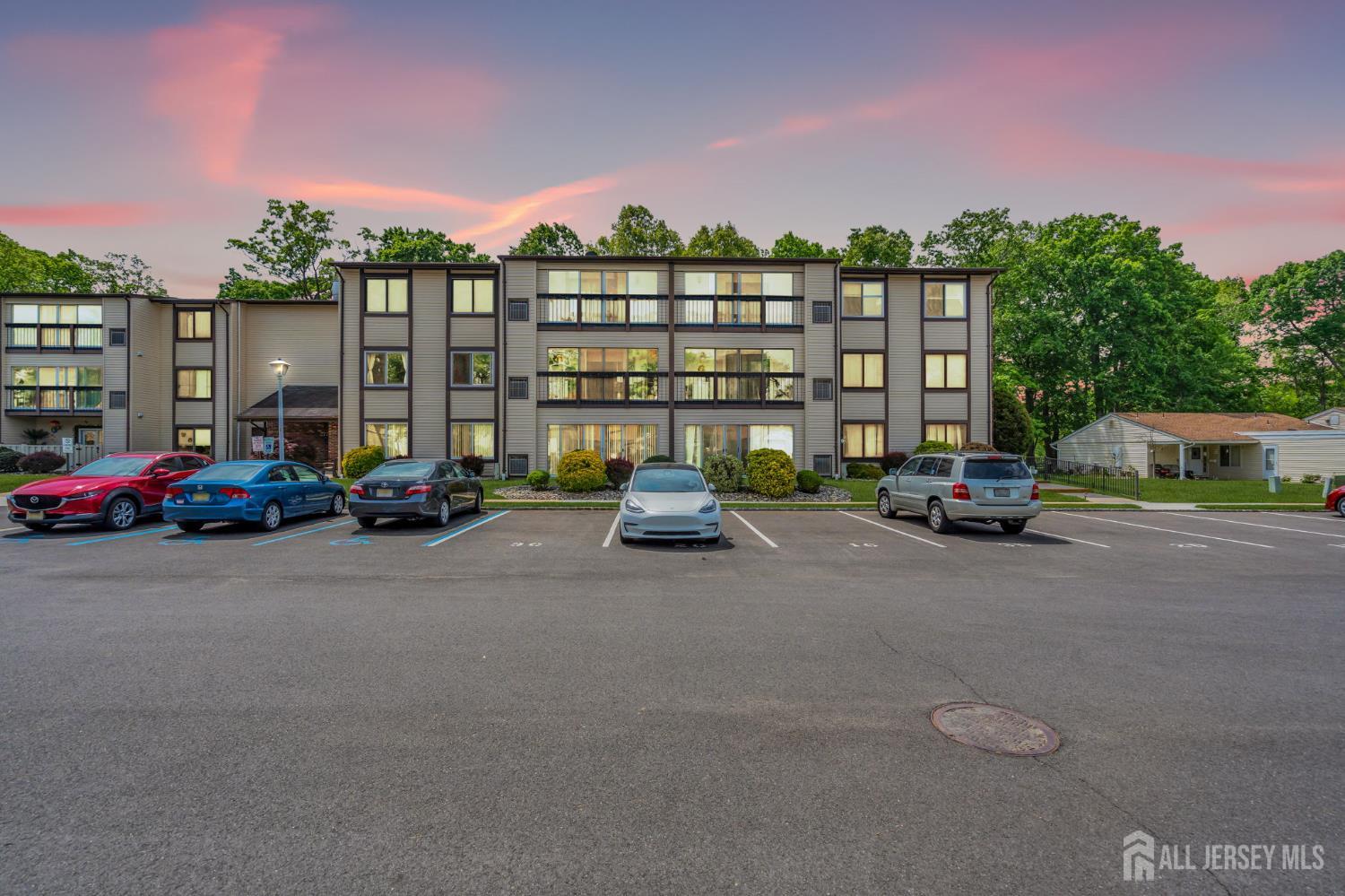 Photo of 277 Crosse Drive 2g