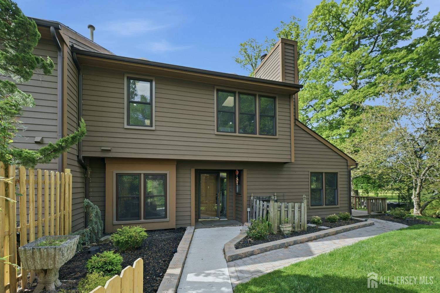 Photo of 208 Hidden Hollow Court