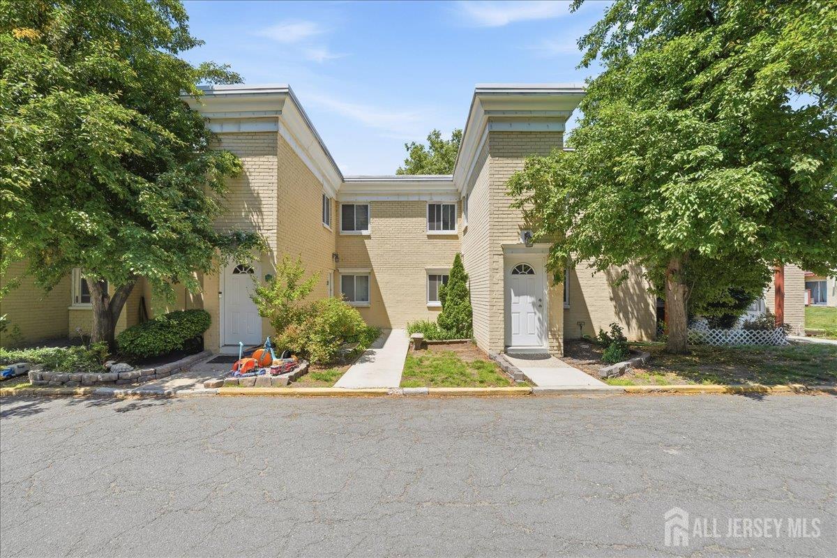 Photo of 18 Lake Avenue 8a
