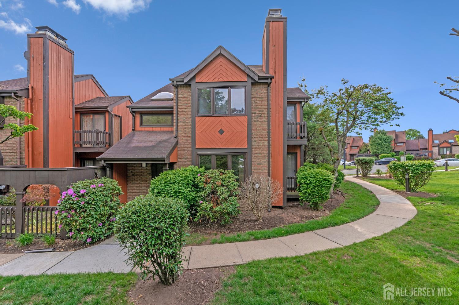 Homes for sale in North Brunswick, NJ | 156 Riverbend Dr, North Brunswick, NJ 08902 | MLS# 2616288R
