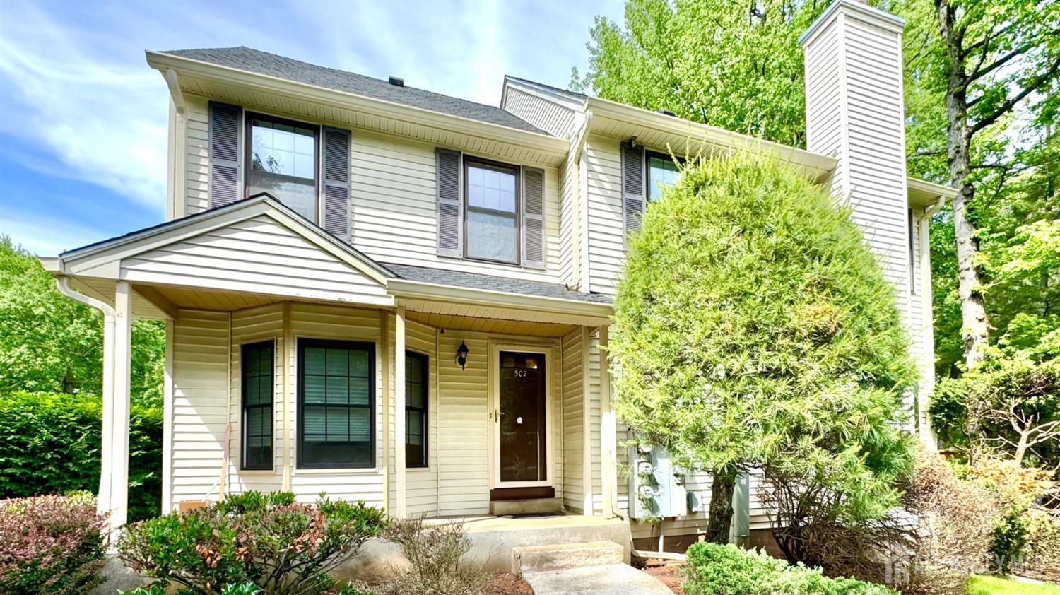 Photo of 507 Timber Oaks Road