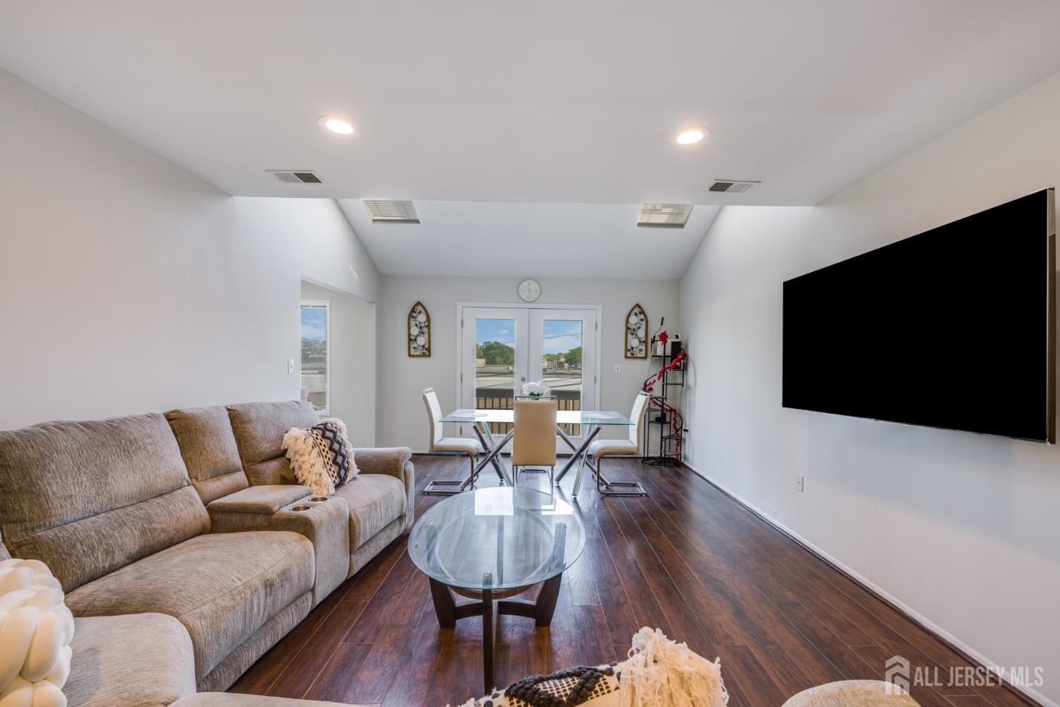 Photo of 116 Peach Street
