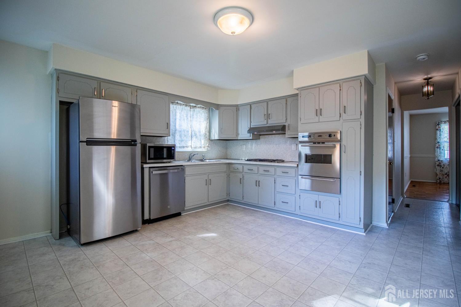 Homes for sale in Milltown, NJ | 14 Tracey Dr, Milltown, NJ 08850 | MLS# 2616485R