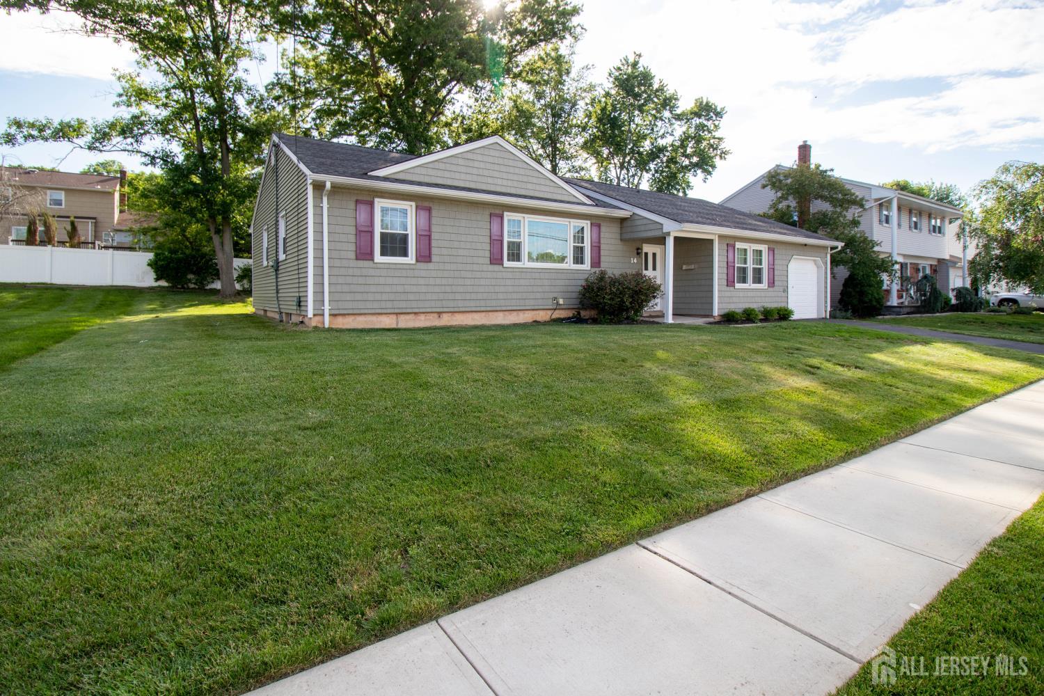 Homes for sale in Milltown, NJ | 14 Tracey Dr, Milltown, NJ 08850 | MLS# 2616485R