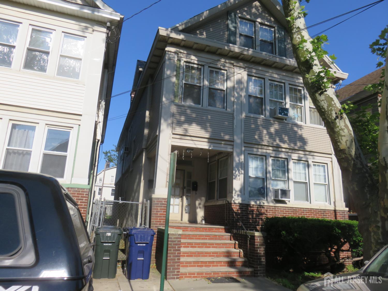 Photo of 68 Catalpa Avenue