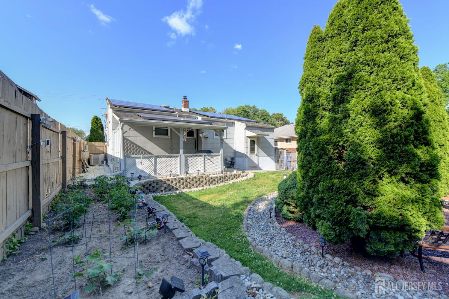 Homes for sale in Fords, NJ | 57 E William St, Fords, NJ 08863 | MLS# 2616832R