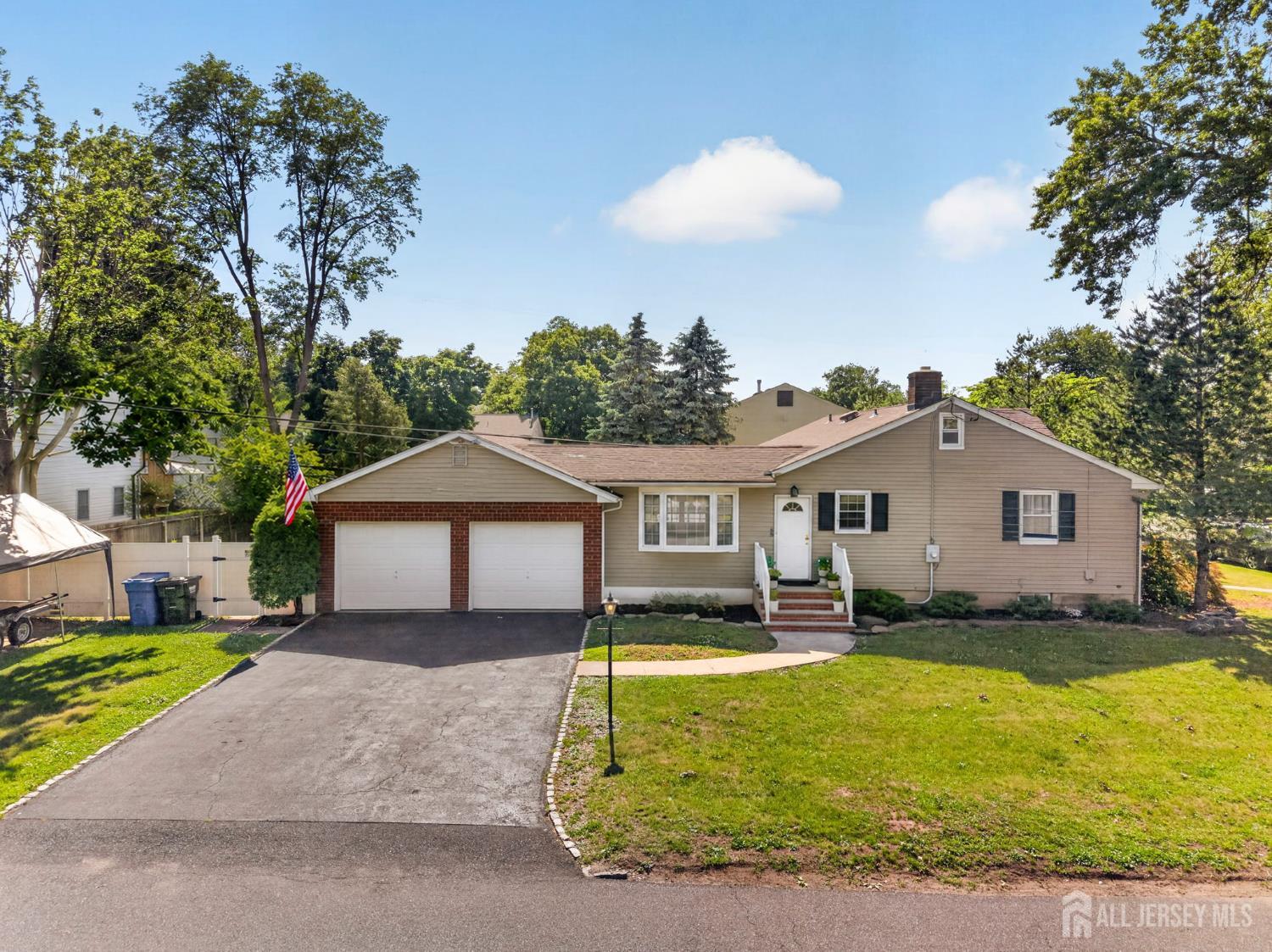 Photo of 729 Walnut Street