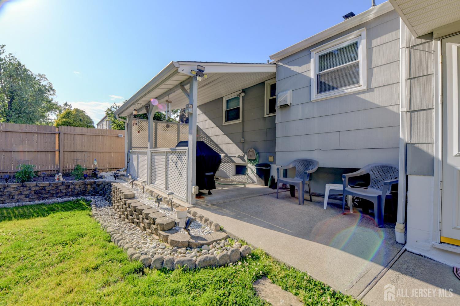 Homes for sale in Fords, NJ | 57 E William St, Fords, NJ 08863 | MLS# 2616832R