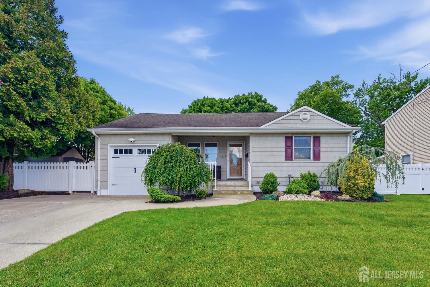 Homes for sale in Colonia, NJ | 31 Middle Hill Rd, Colonia, NJ 07067 | MLS# 2616586R