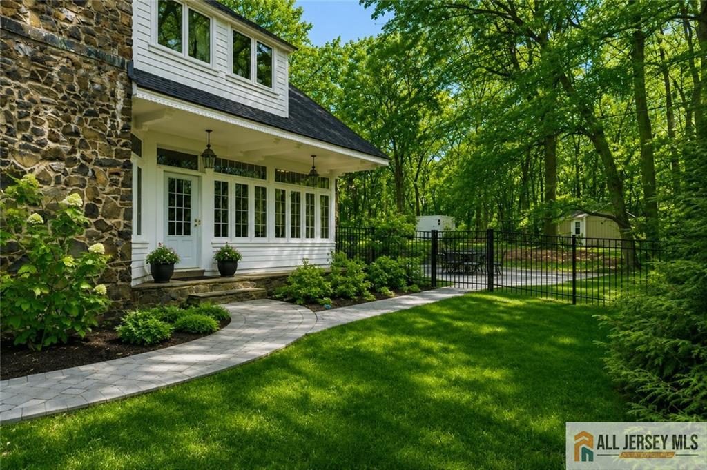Homes for sale in Metuchen, NJ | 56 Oak Ave, Metuchen, NJ 08840 | MLS# 2661643M