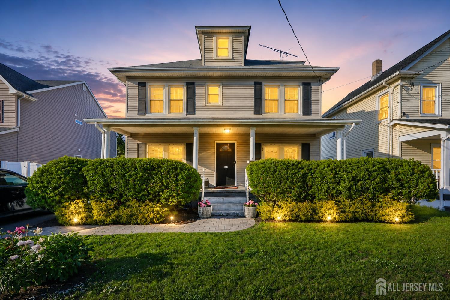 Photo of 608 Decatur Avenue