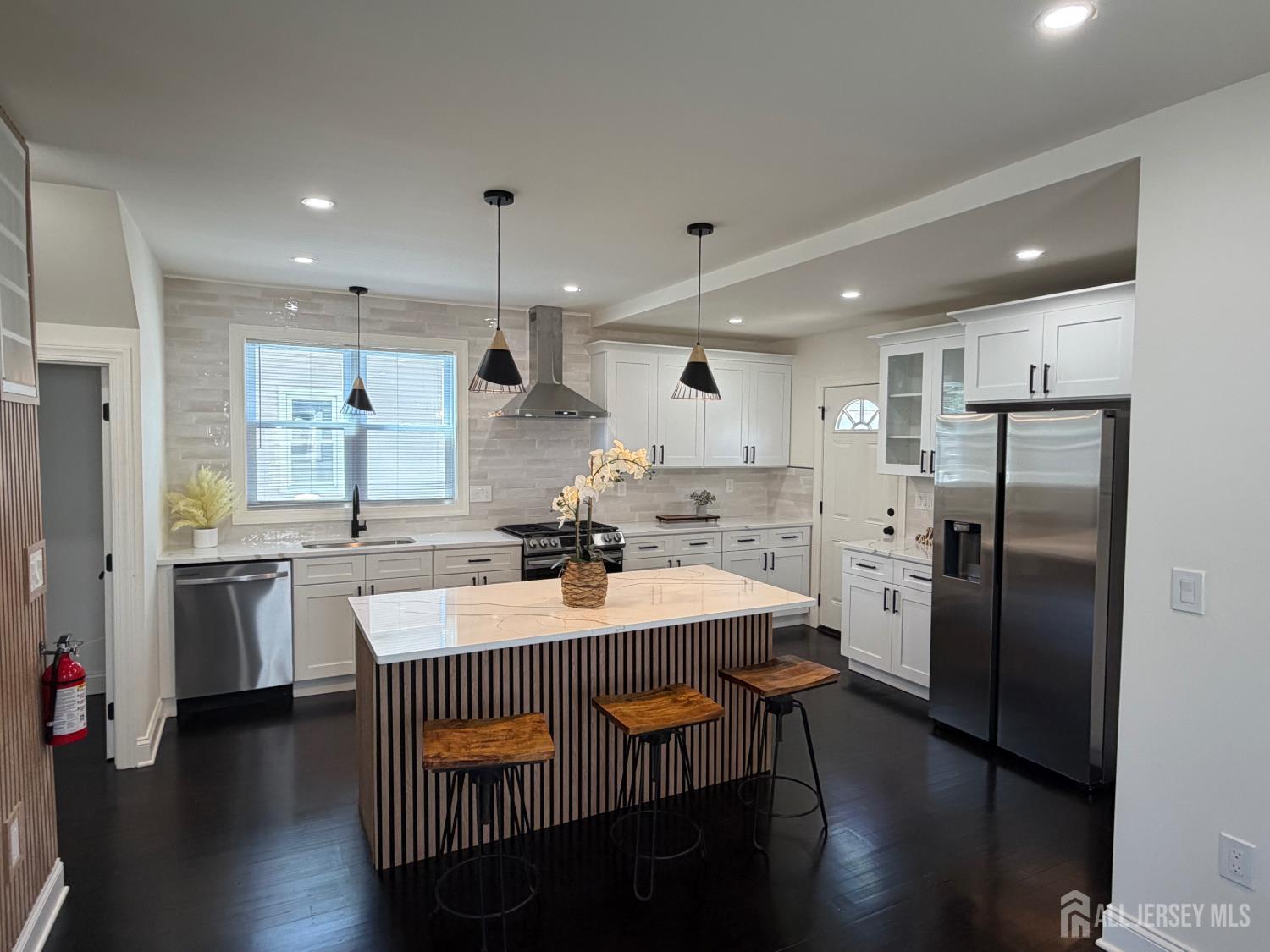 Photo of 532 Main Street, South Amboy NJ