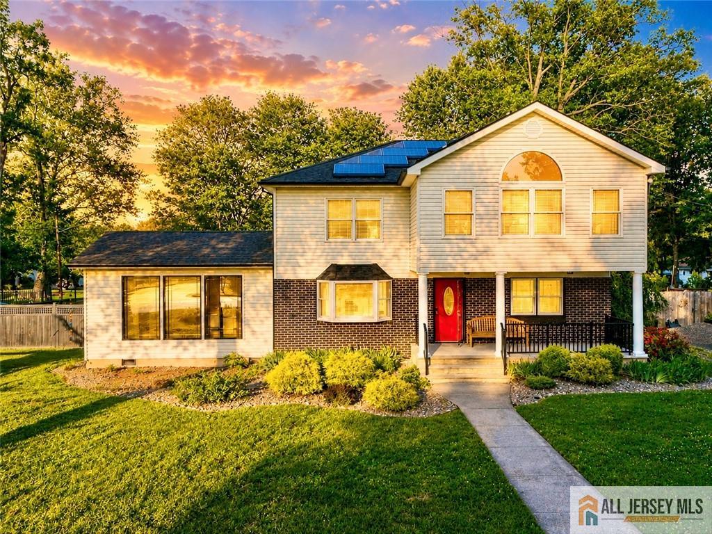 Photo of 1509 Kenyon Avenue