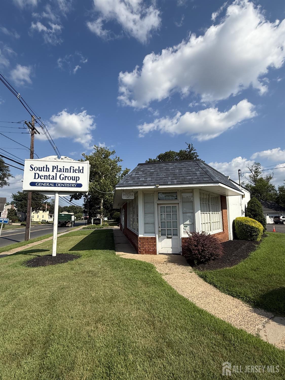 2412 Plainfield Avenue, South Plainfield, 07080, NJ