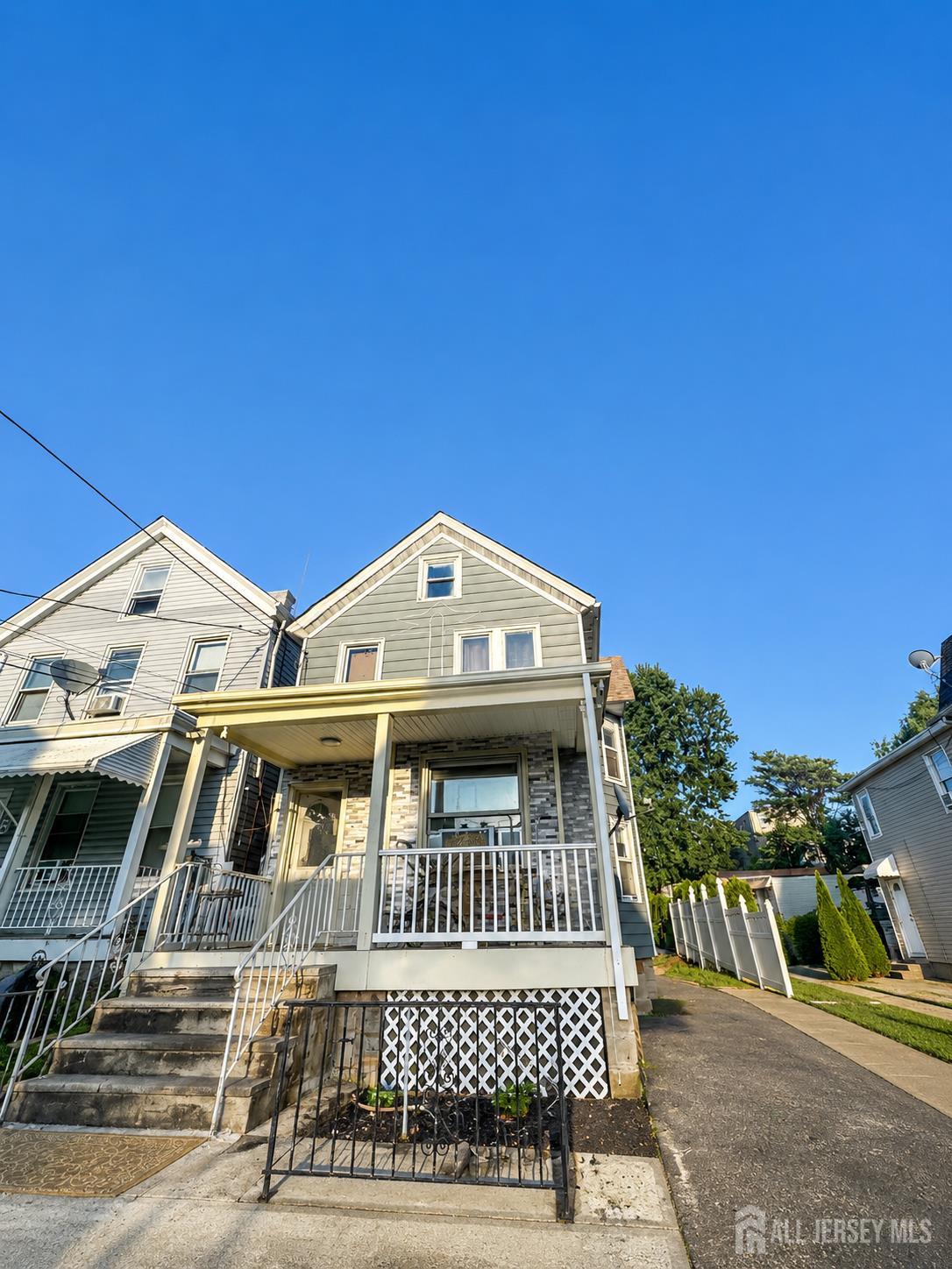 Photo of 180 State Street