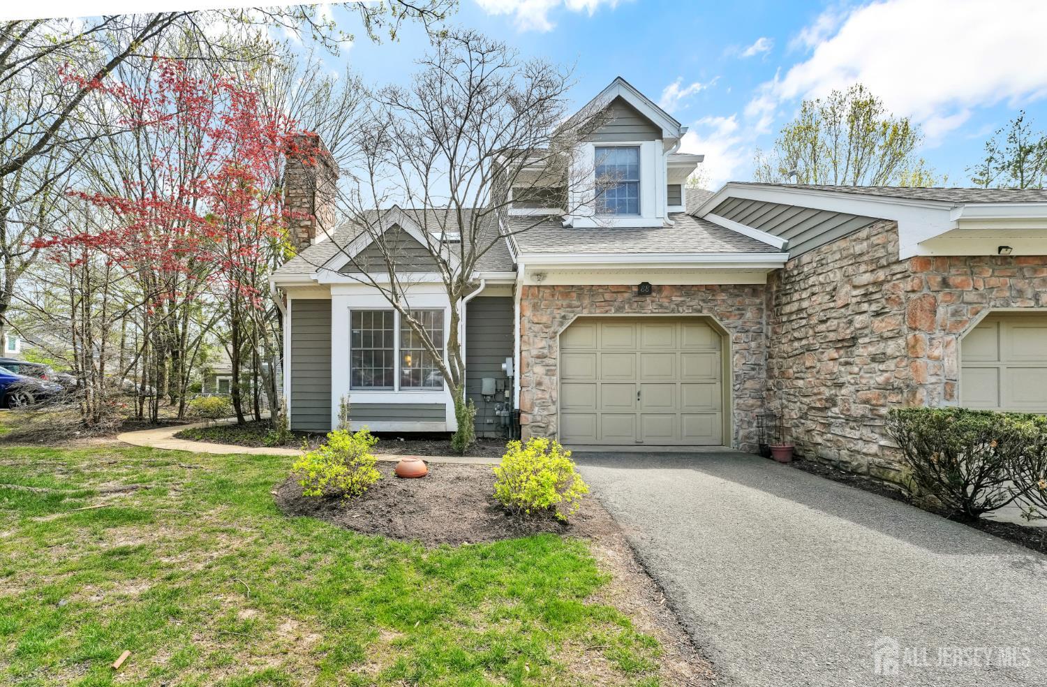 Photo of 88 W Countryside Drive