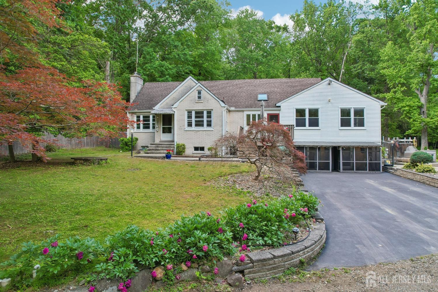 Homes for Sale in North Brunswick, NJ