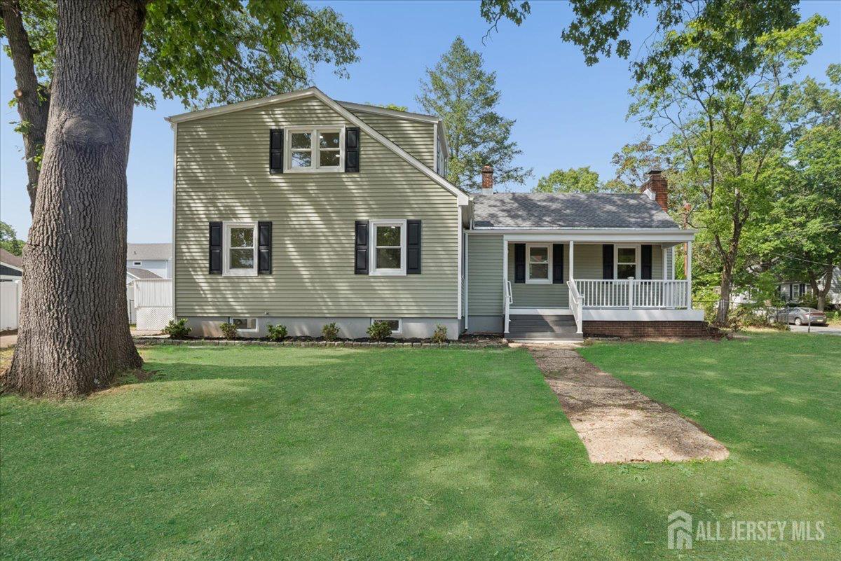Photo of 122 Fernhead Avenue
