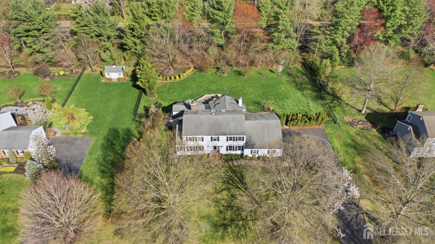 Photo of 7 Monroe Place, Cranbury NJ