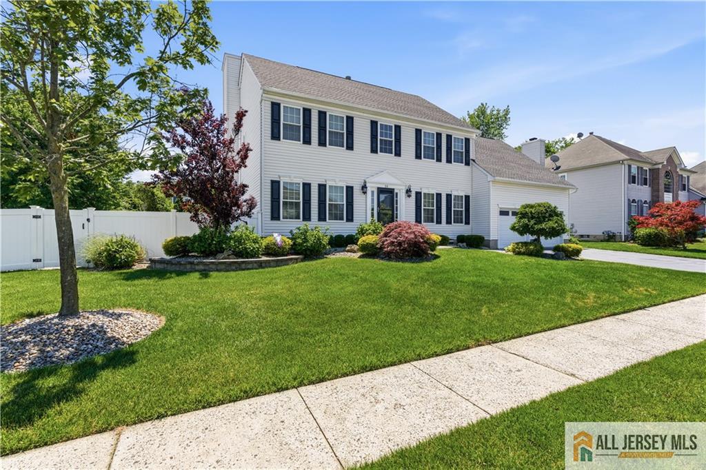 Homes for sale in South River, NJ | 23 Lark Dr, South River, NJ 08882 | MLS# 2662111M