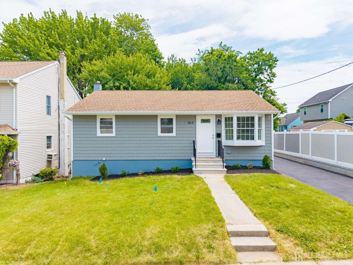 Photo of 864 Court Street