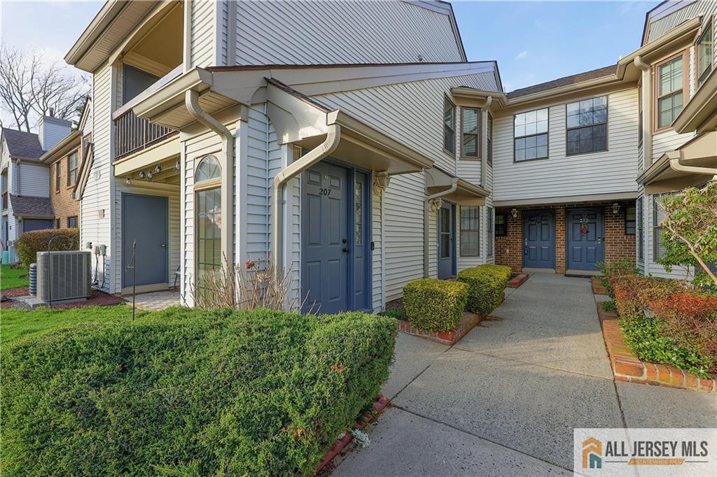 Photo of 207 Sunshine Court