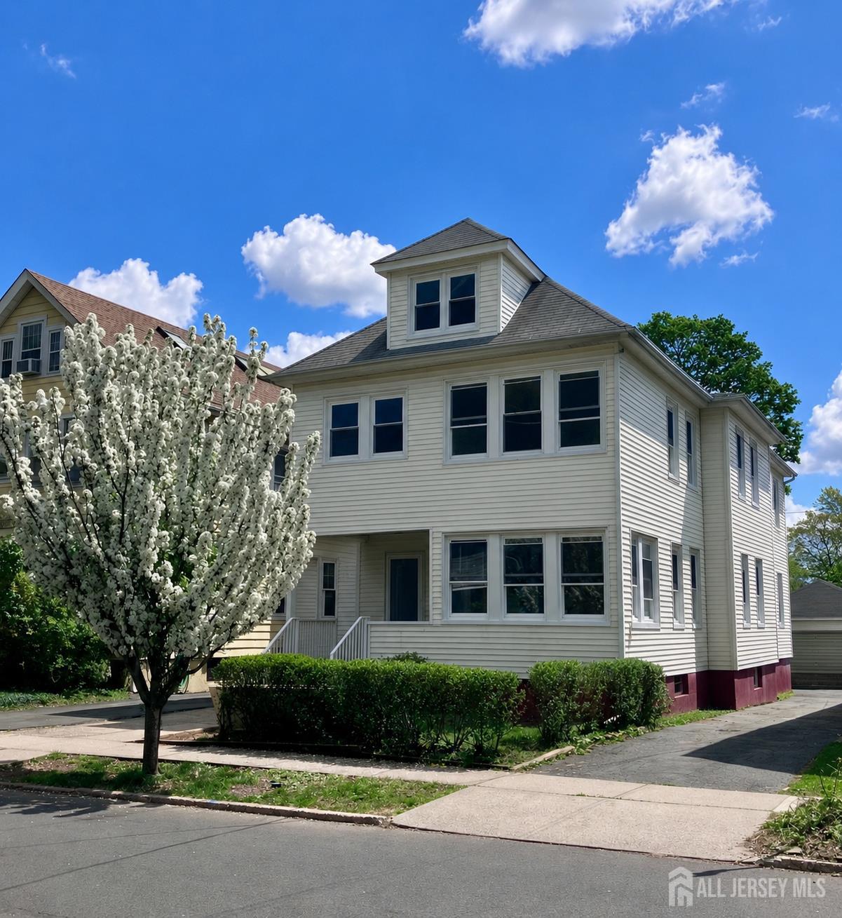 Photo of 324 Harper Place