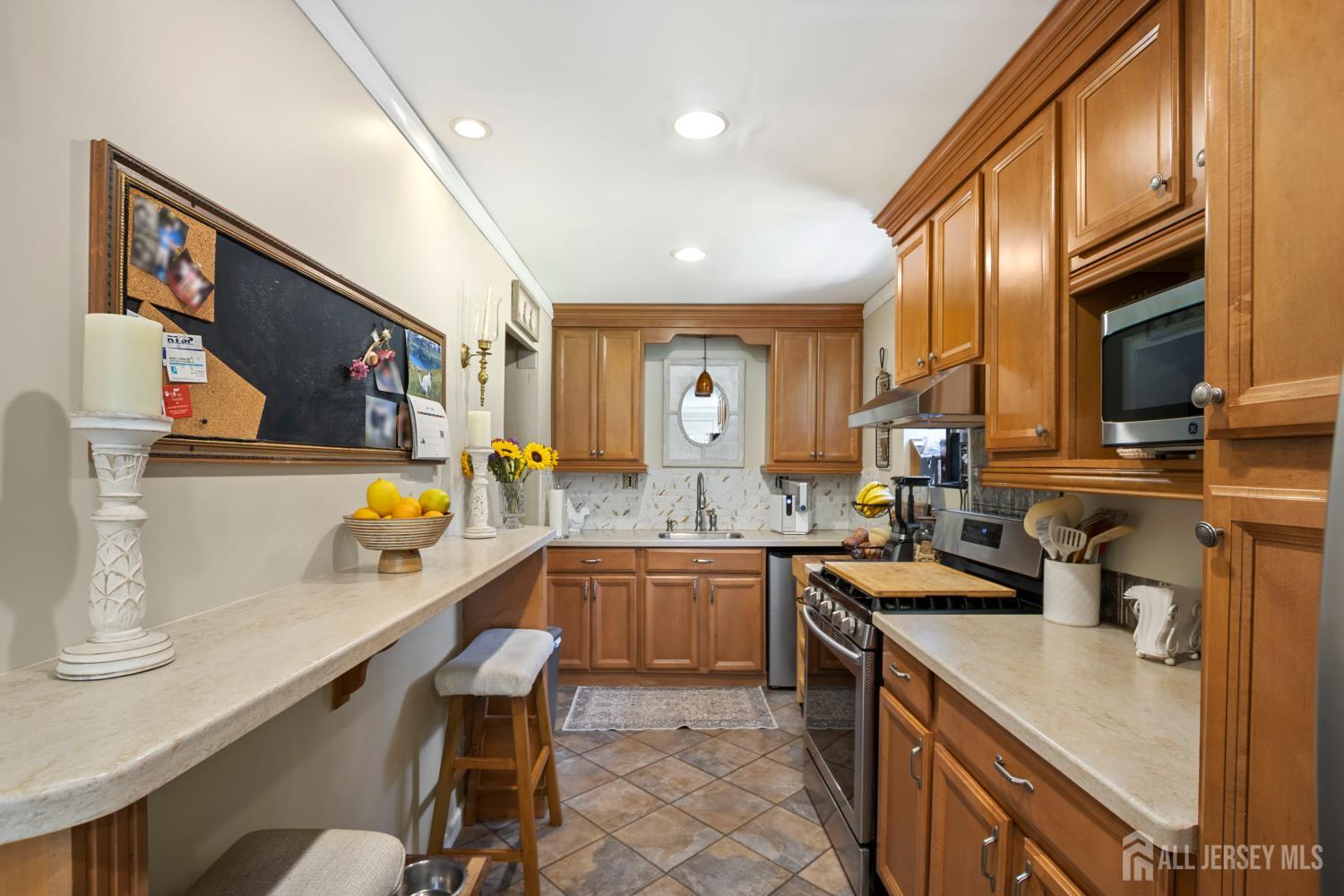 Listing photo 7