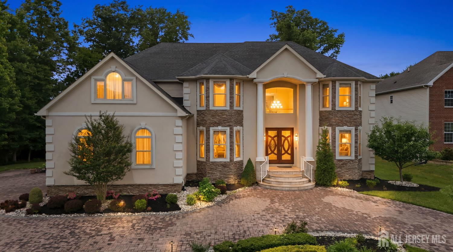 Homes for Sale in East Brunswick, NJ