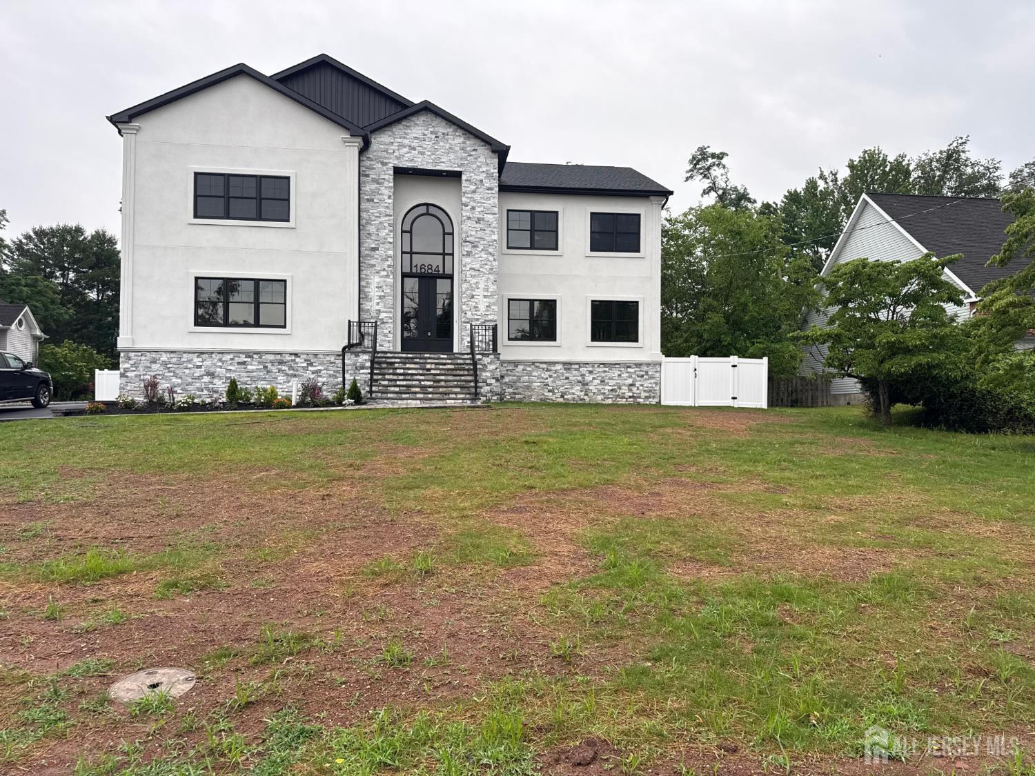 1684 Frank Street, Edison, NJ 08820