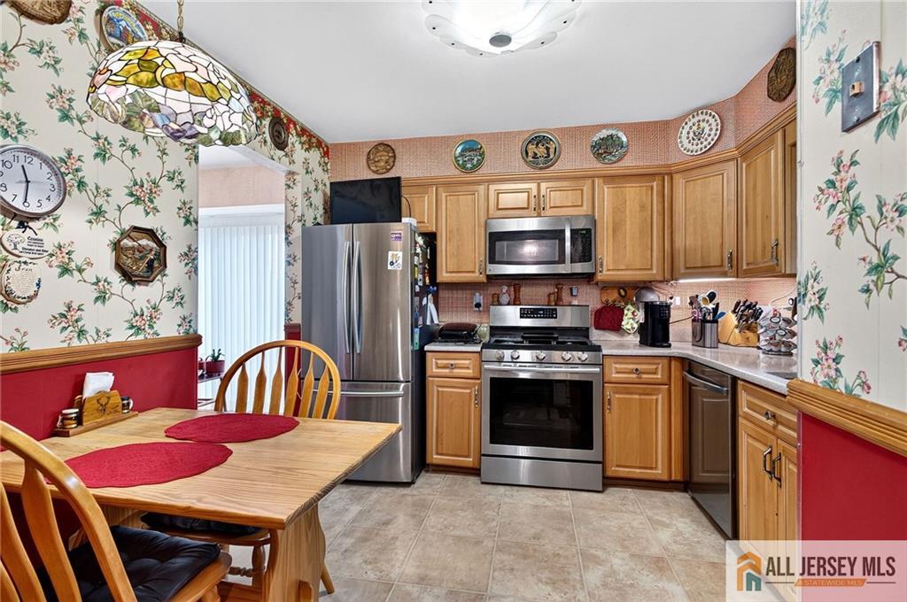 403 Peach Street 403