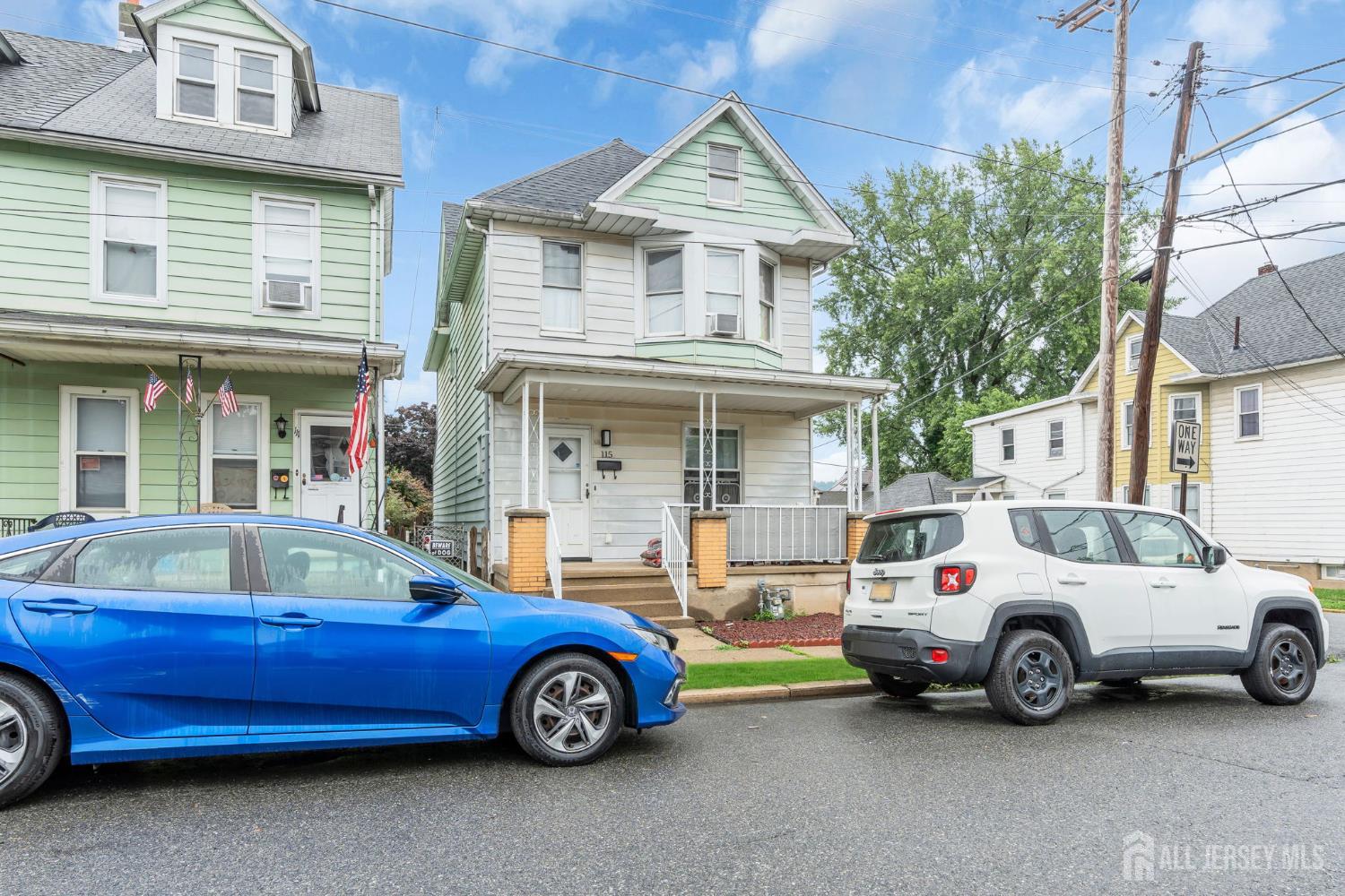 Listing photo 4