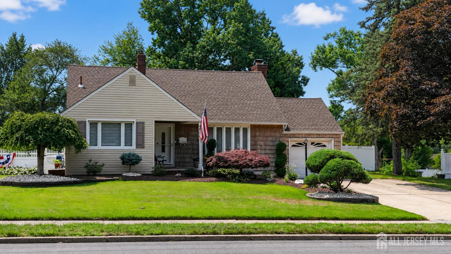 Homes for sale in Spotswood, NJ | 443 Old Stage Rd, Spotswood, NJ 08884 | MLS# 2700693R