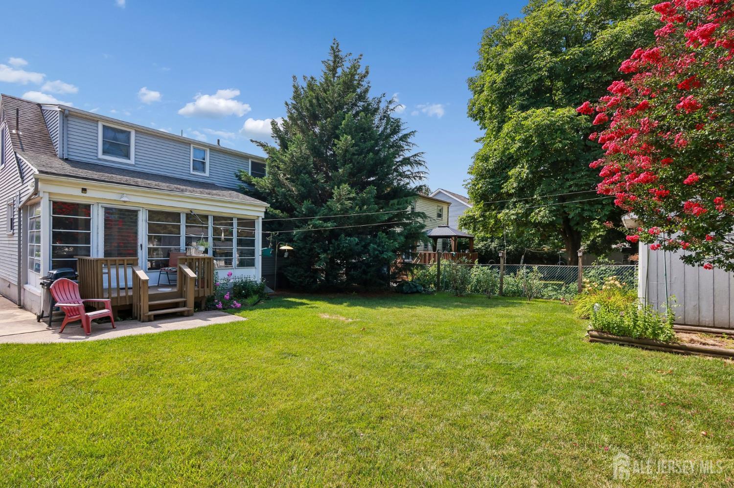 Homes for sale in Woodbridge Proper, NJ | 517 Joseph Ave, Woodbridge Proper, NJ 07095 | MLS# 2700101R