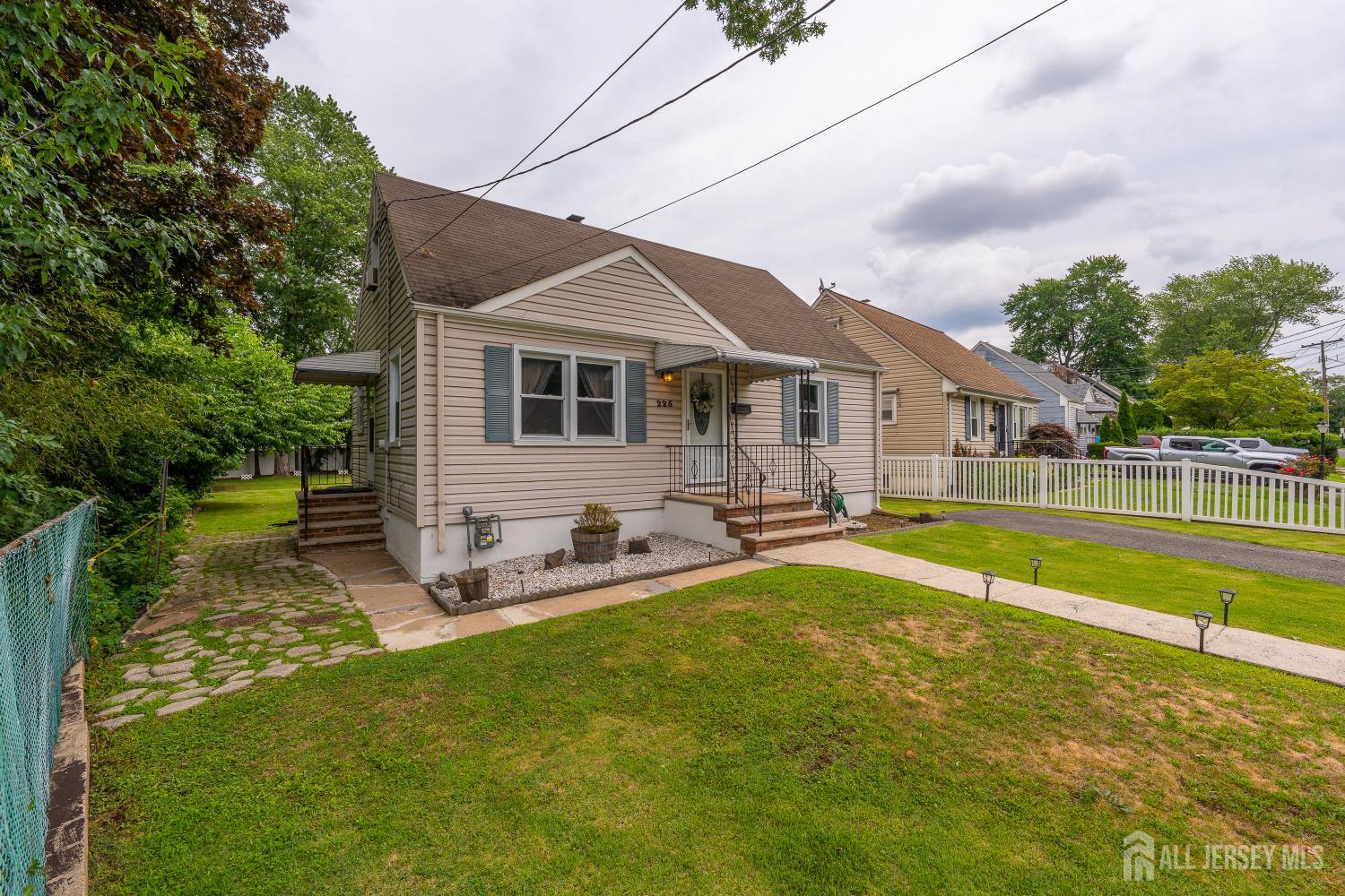 Homes for sale in Rahway, NJ | 225 Linden Ave, Rahway, NJ 07065 | MLS# 2700904R