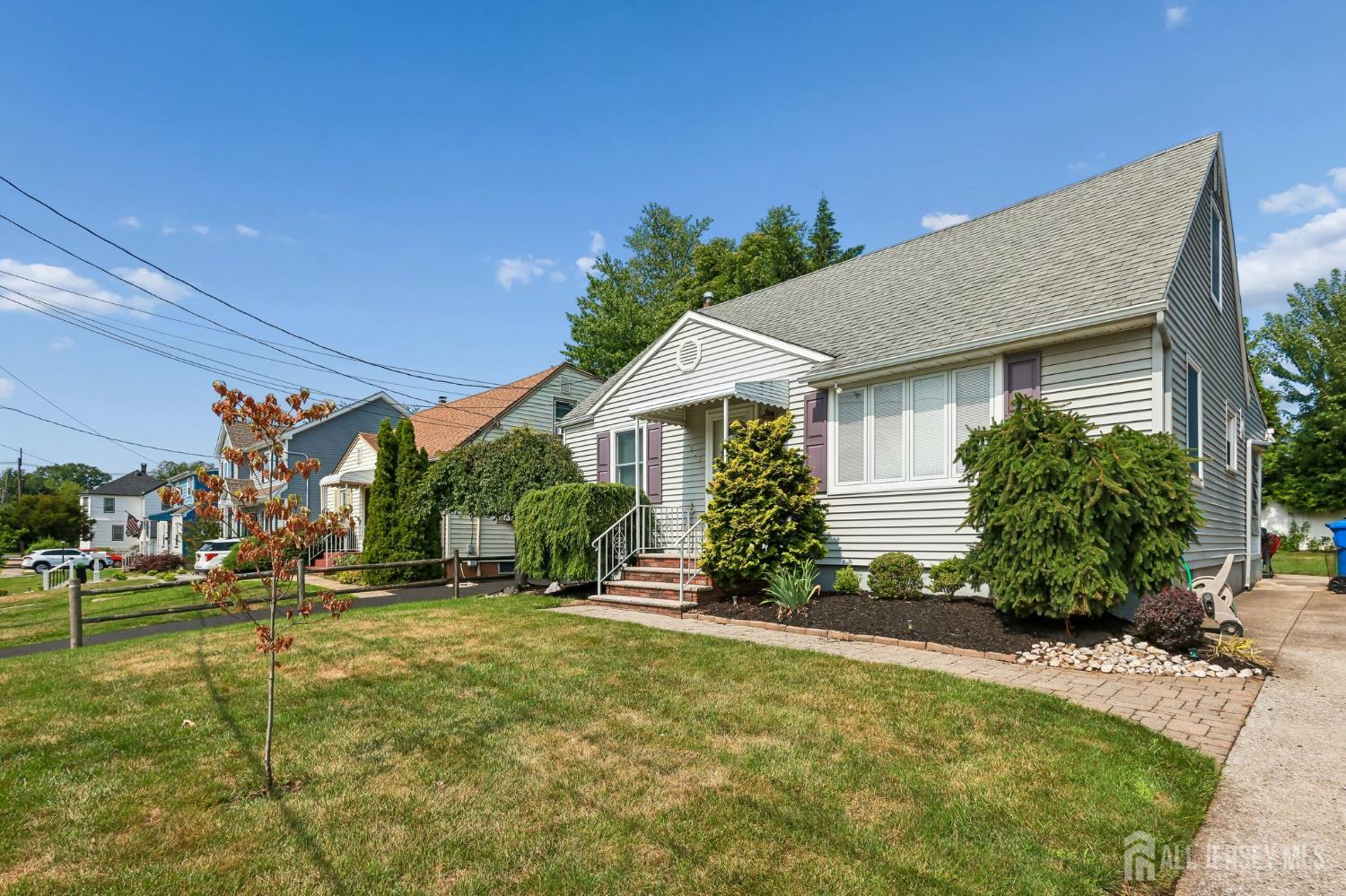 Homes for sale in Woodbridge Proper, NJ | 517 Joseph Ave, Woodbridge Proper, NJ 07095 | MLS# 2700101R