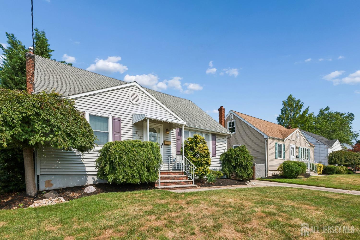 Homes for sale in Woodbridge Proper, NJ | 517 Joseph Ave, Woodbridge Proper, NJ 07095 | MLS# 2700101R