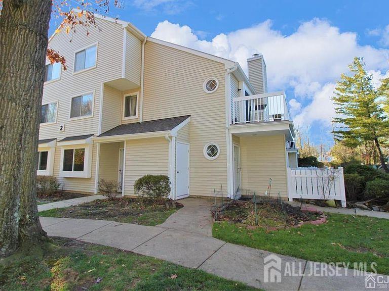 1st image of 17 Deerberry Ln, Monmouth Junction, NJ 08852 | MLS# 2700999R