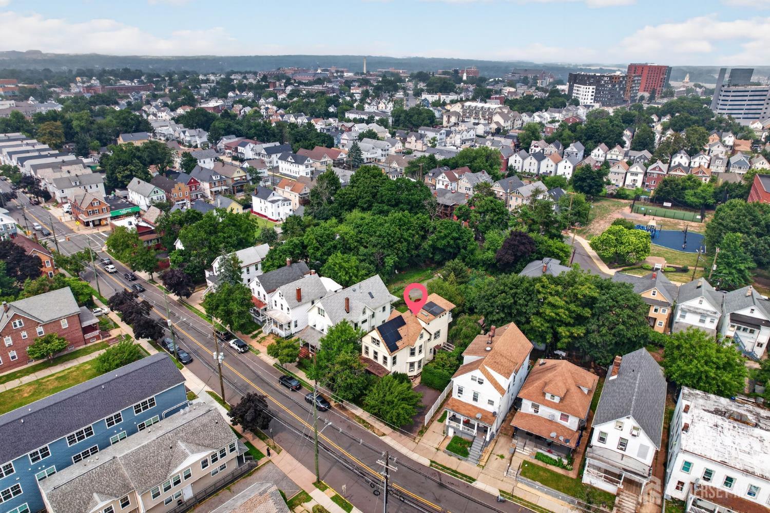 3rd image of 81 Louis St, New Brunswick, NJ 08901 | MLS# 2701137R