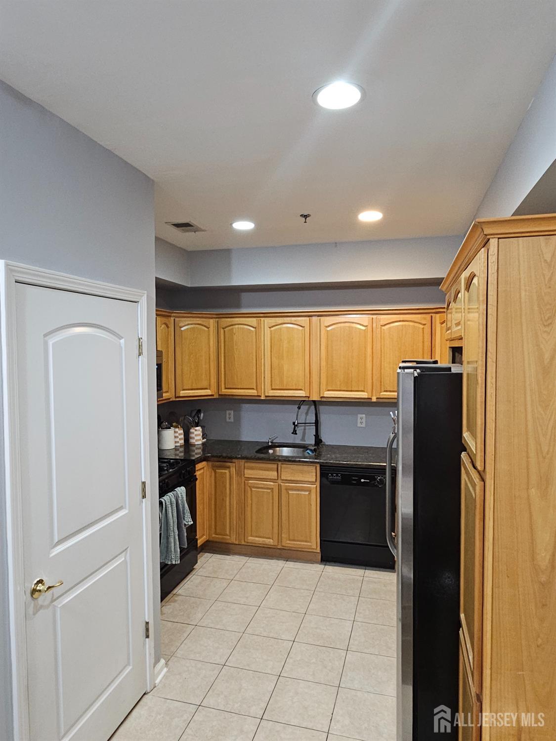 351 S Broad Street S 206