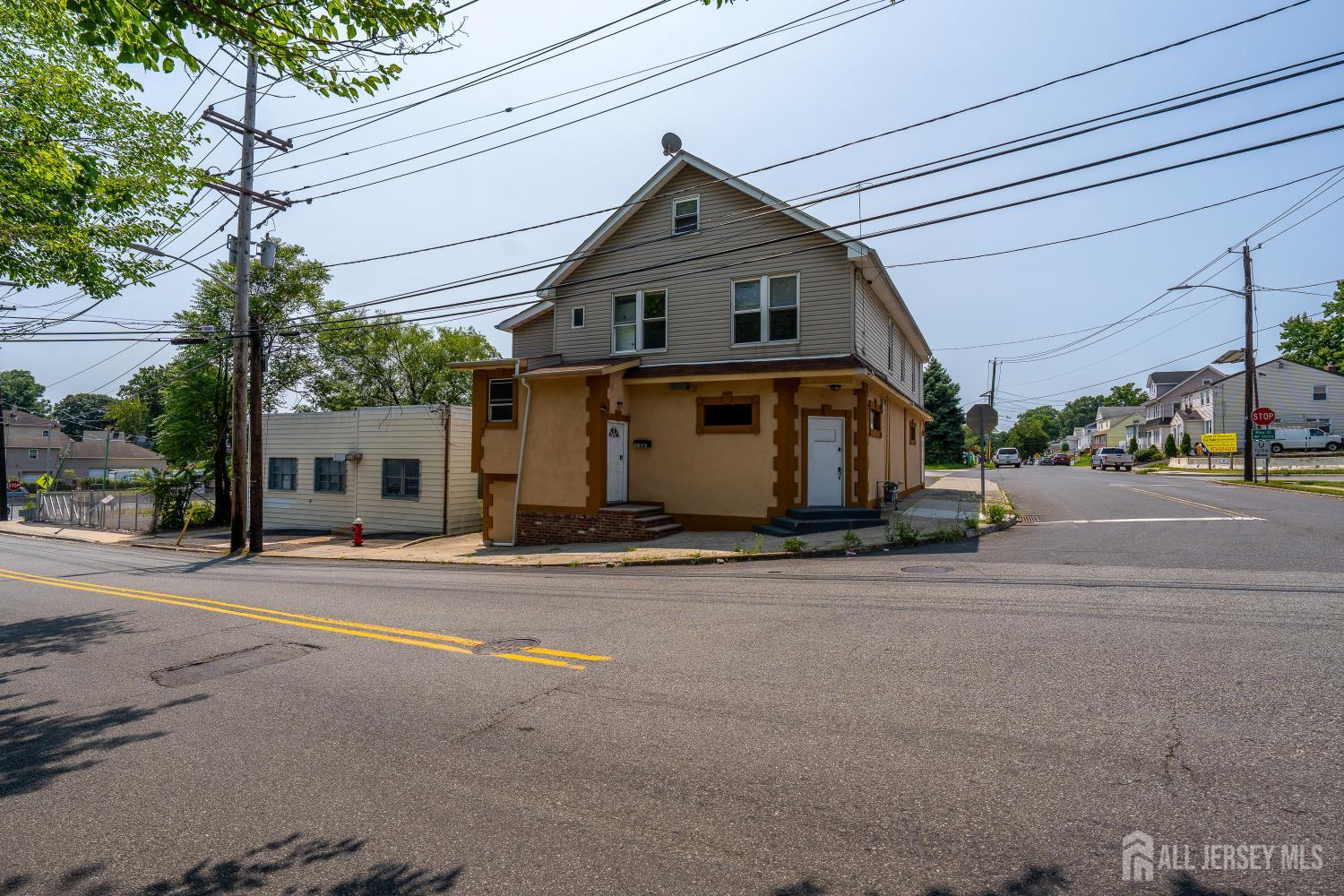 Listing photo 6