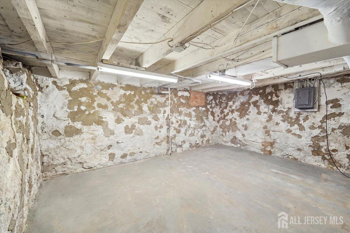 25th image of 319 Warren St, Phillipsburg, NJ 08865 | MLS# 2701655R