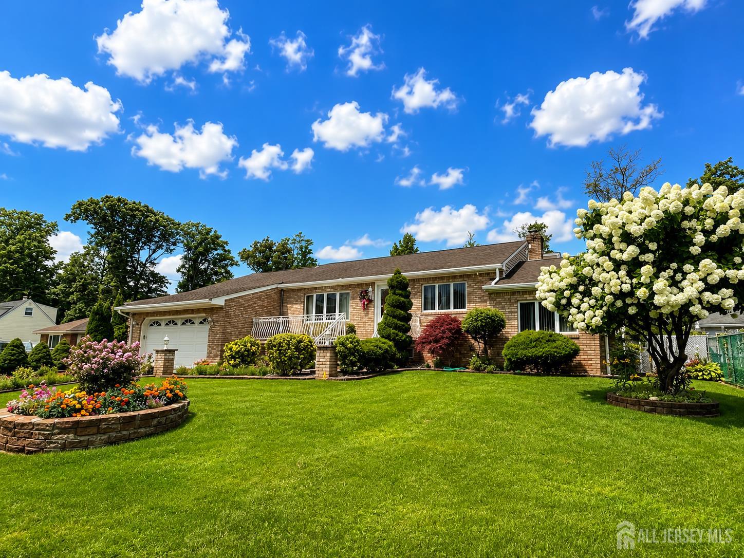 Featured listings
