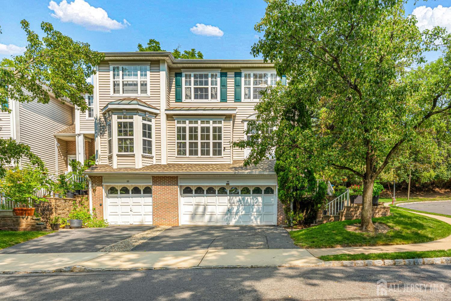 55 Lambiance Court 3