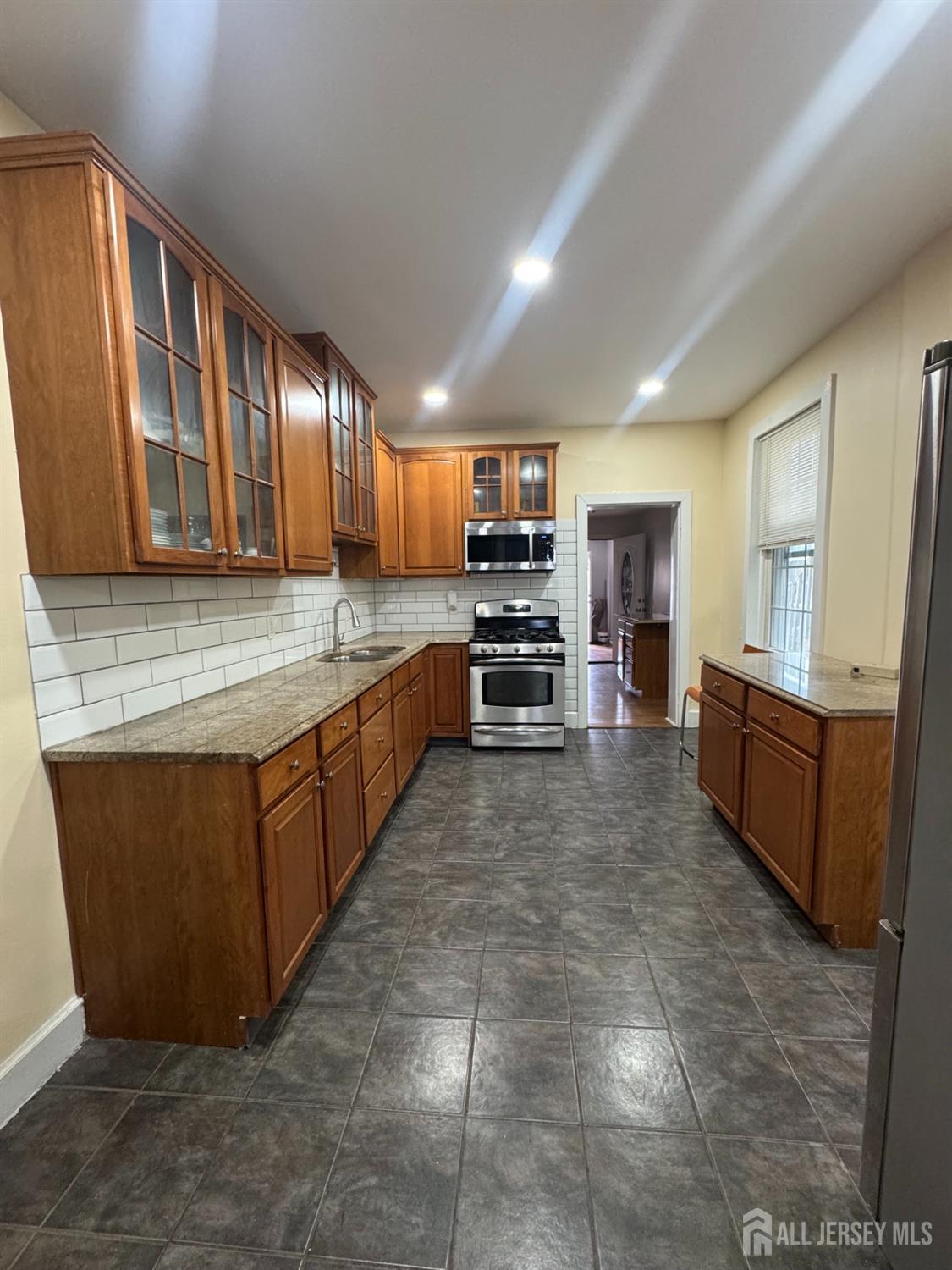 36th image of 150 S Olden Ave, Trenton, NJ 08609 | MLS# 2701803R