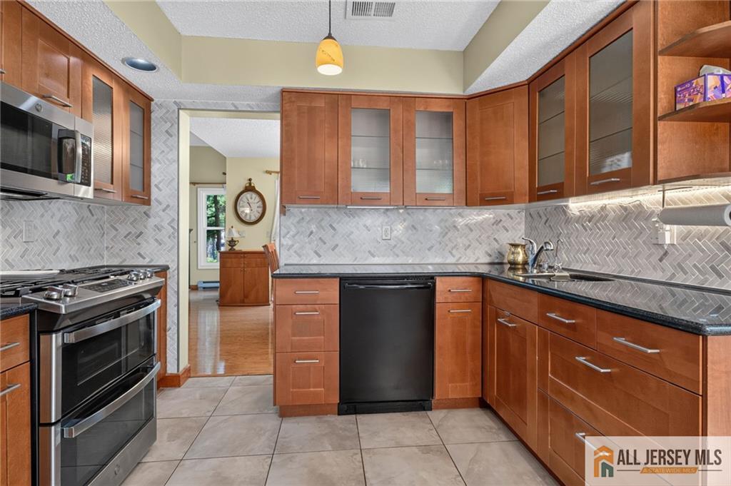 4th image of 192 Stults Ln #192, East Brunswick, NJ 08816 | MLS# 2770080M