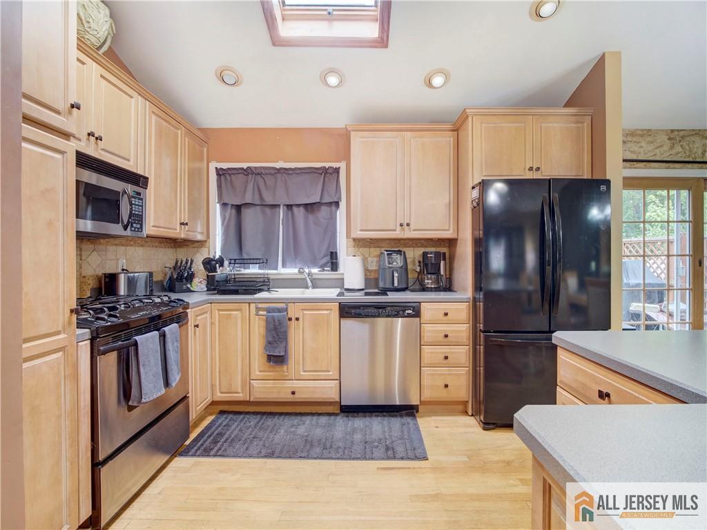 3rd image of 16 Marlow Rd, East Brunswick, NJ 08816 | MLS# 2662260M
